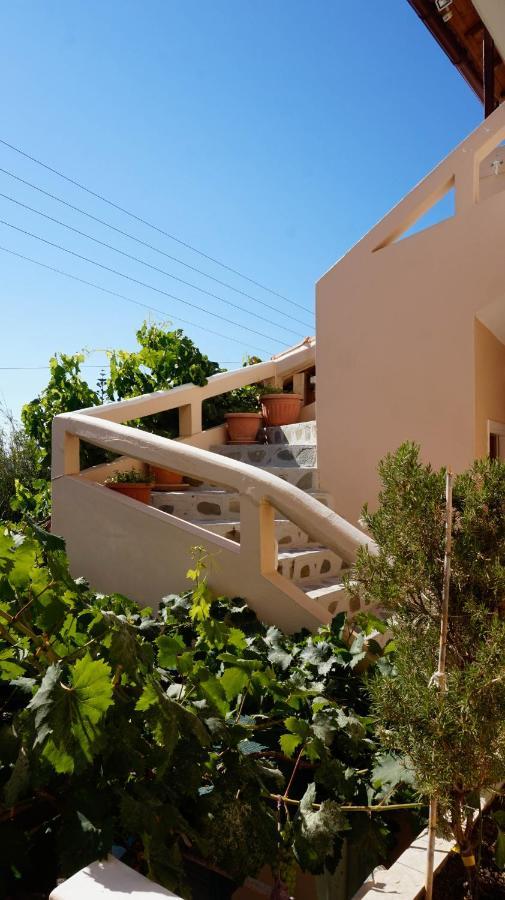 Soula Rooms Kini Exterior foto